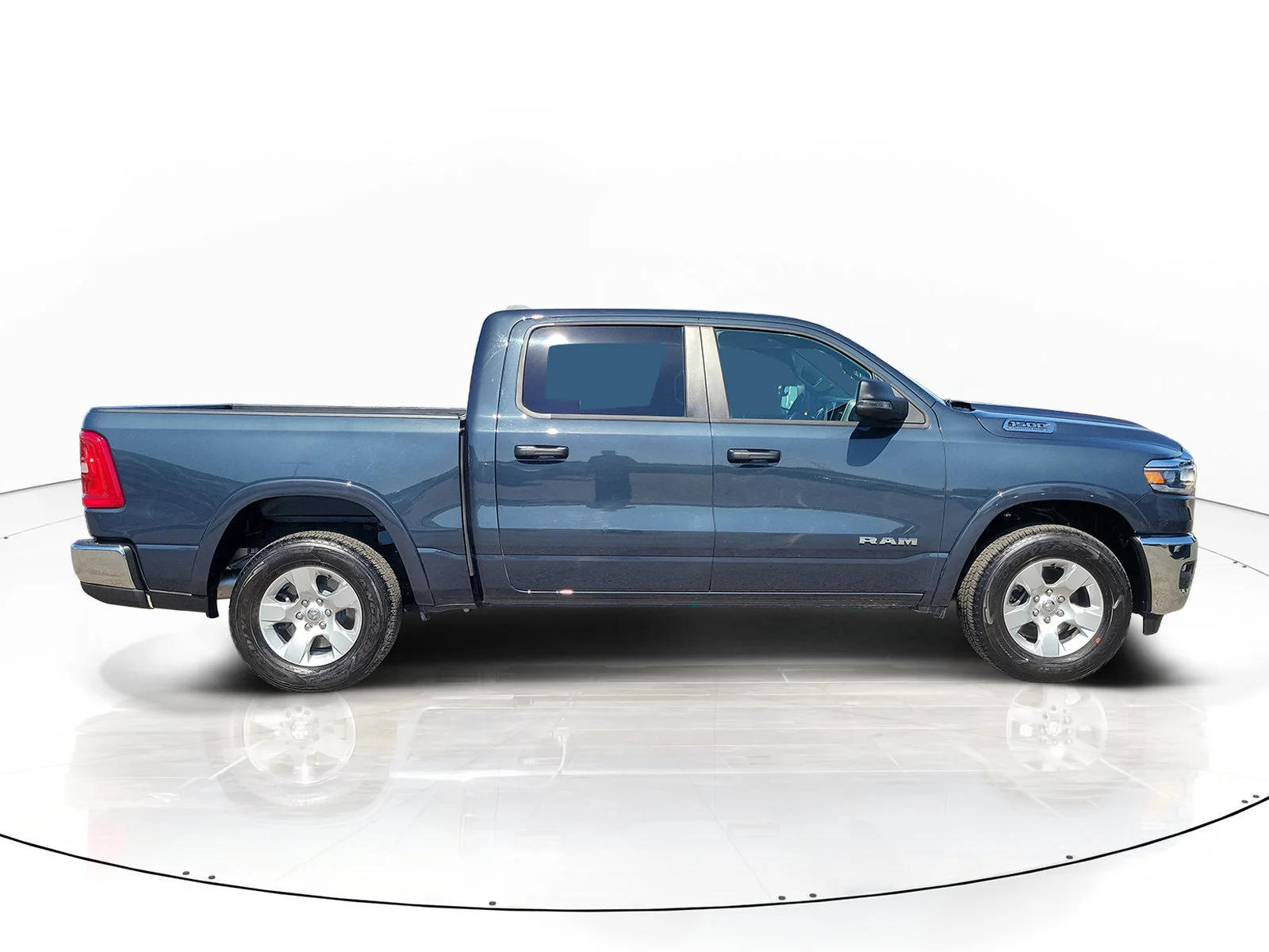 Certified Used 2026 Blue Ram Big Horn/Lone Star image 2