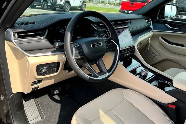 New 2025 Jeep Grand Cherokee L Limited 4D Sport Utility