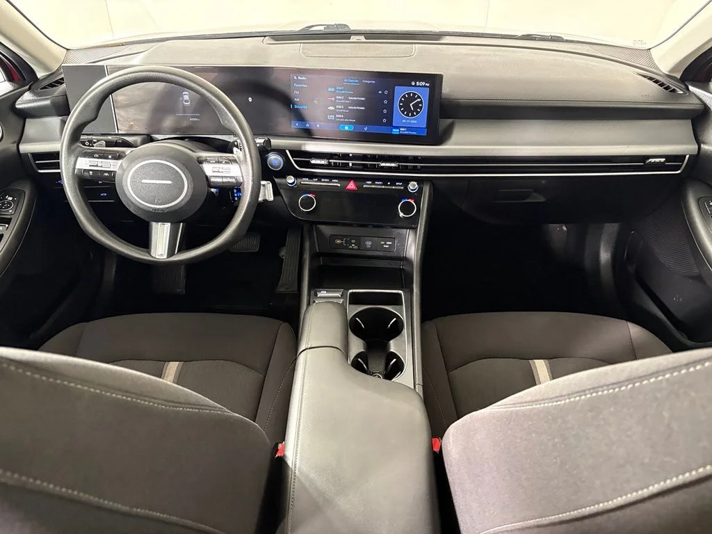Used 2025 Red Hyundai SEL image 37