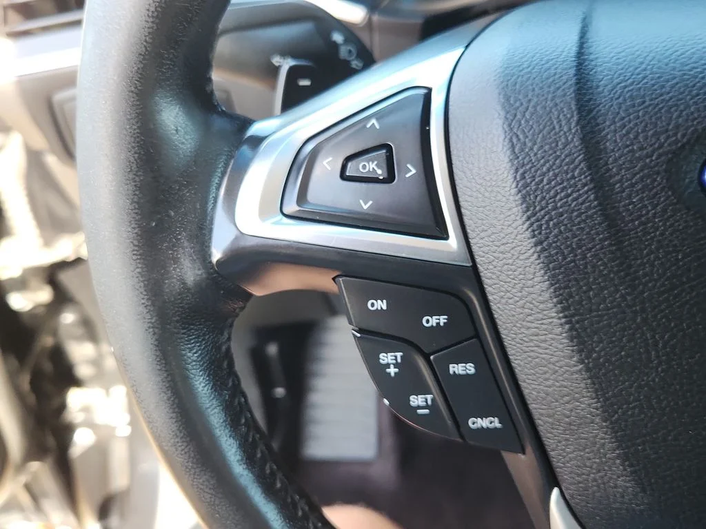 Used 2016 Black Ford SEL image 21