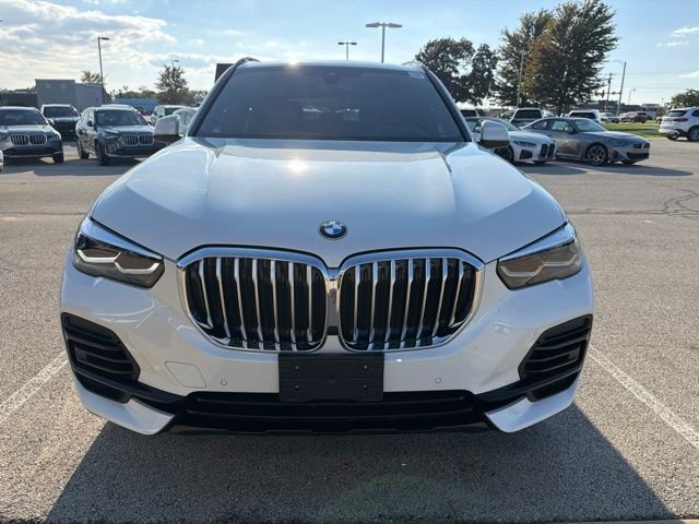 Used 2022 White Metallic BMW xDrive40i image 3