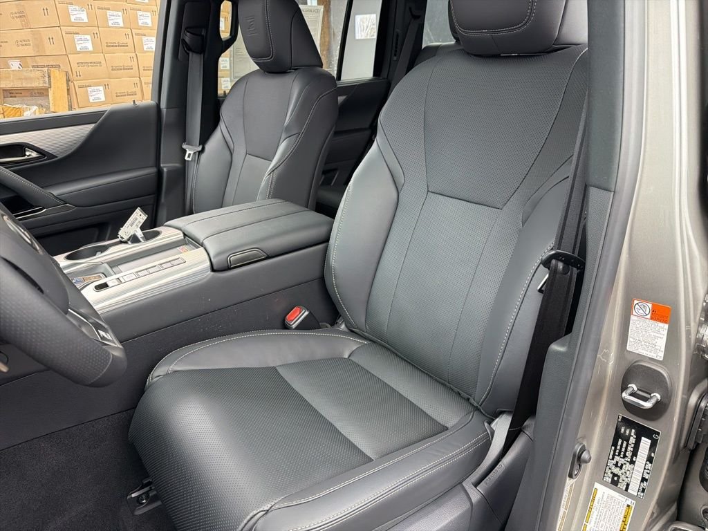2026 Lexus LX 700h F-Sport - Photo 20