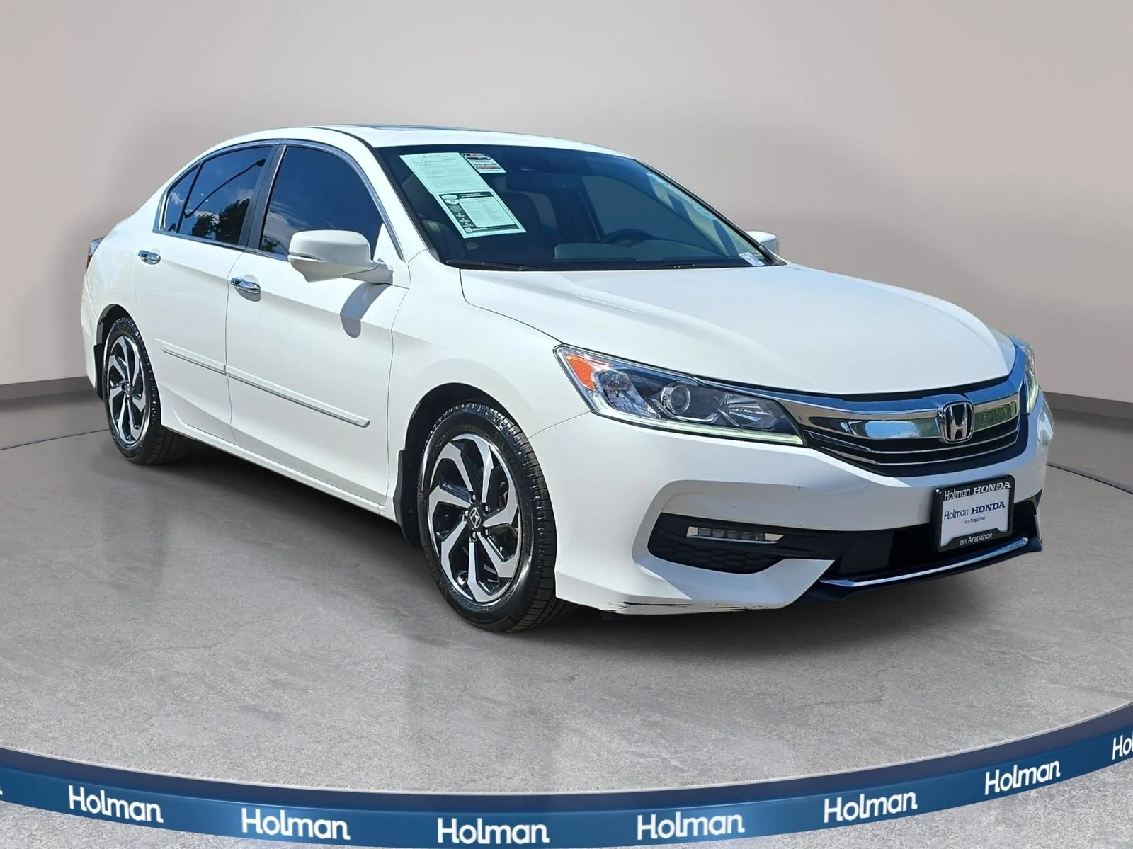 Used 2016  Honda EX-L image 4