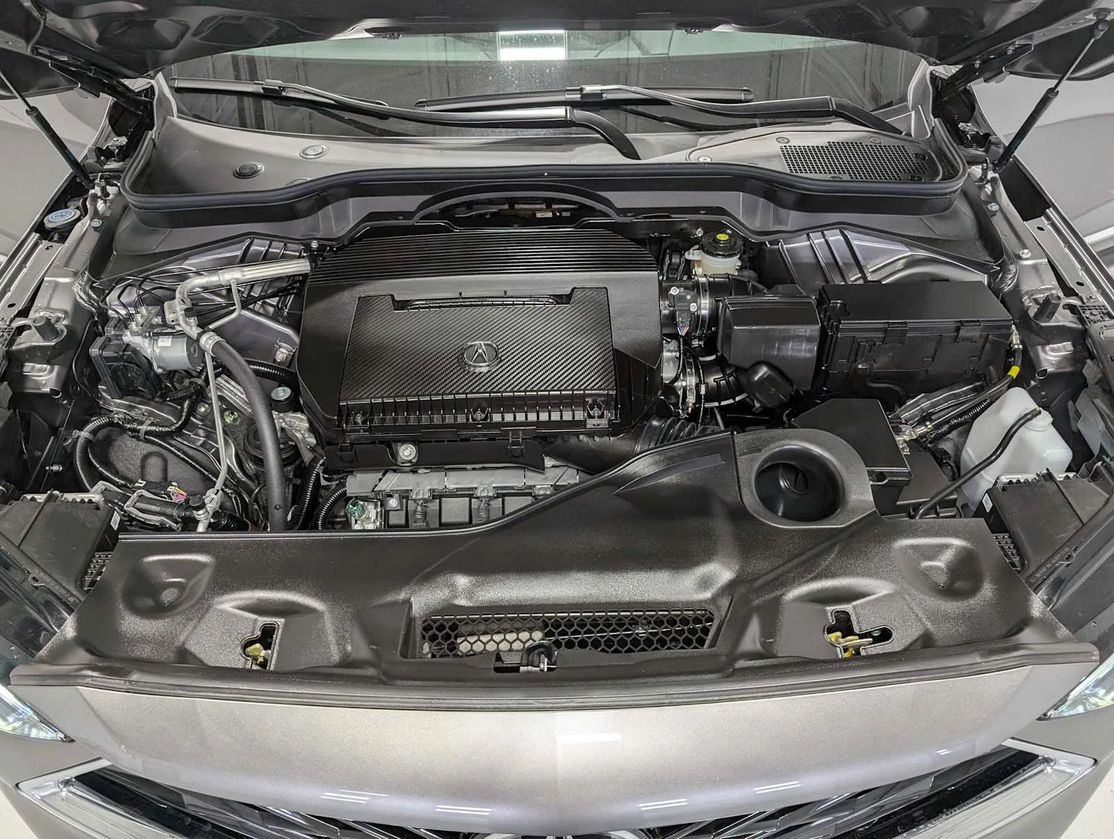 New 2026 Liquid Carbon Metallic Acura  image 12