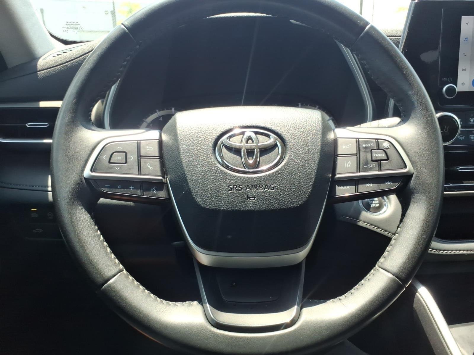 Used 2023 Magnetic Gray Metallic Toyota XLE image 28