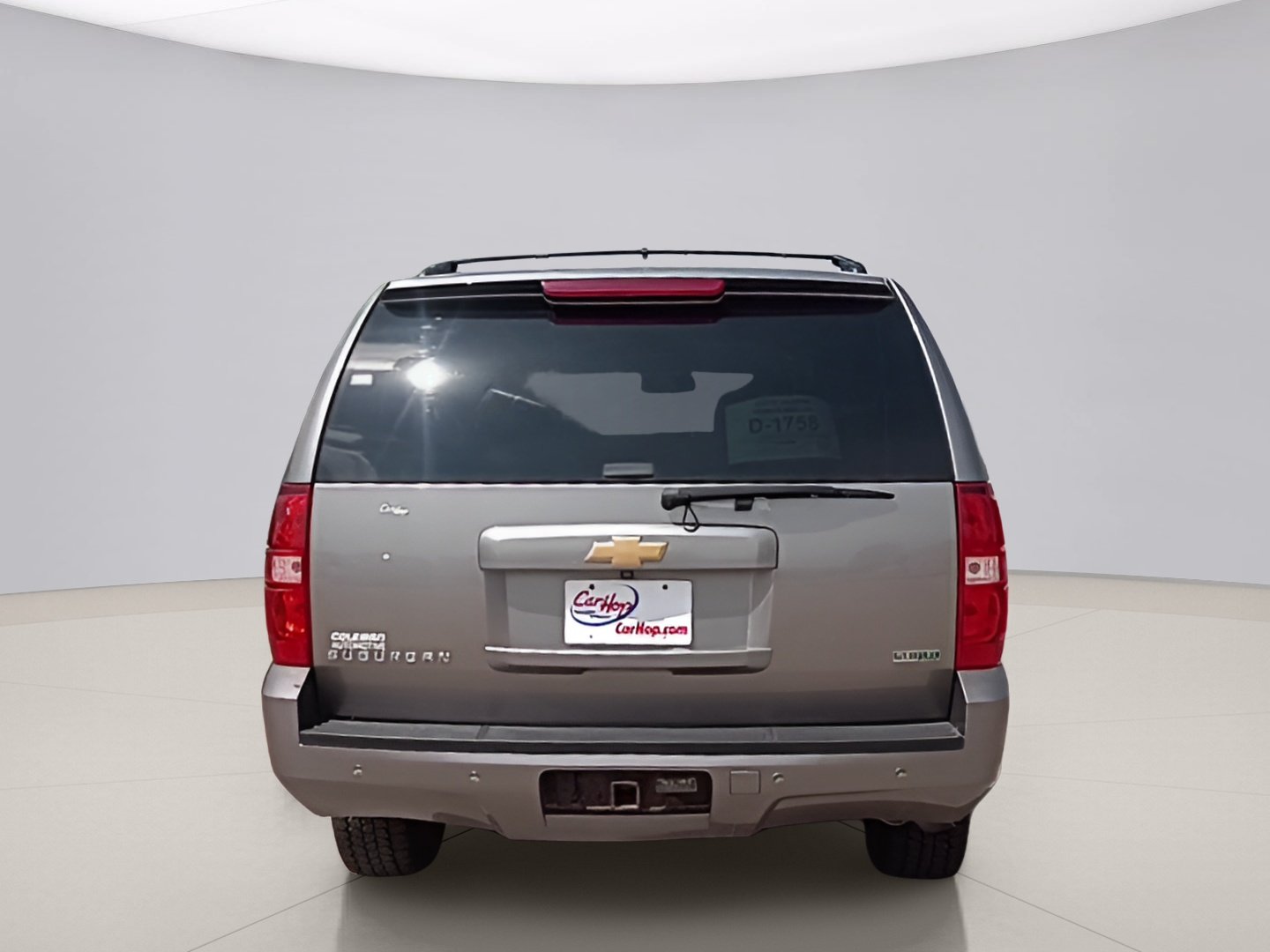 2012 Chevrolet Suburban LT - Photo 6