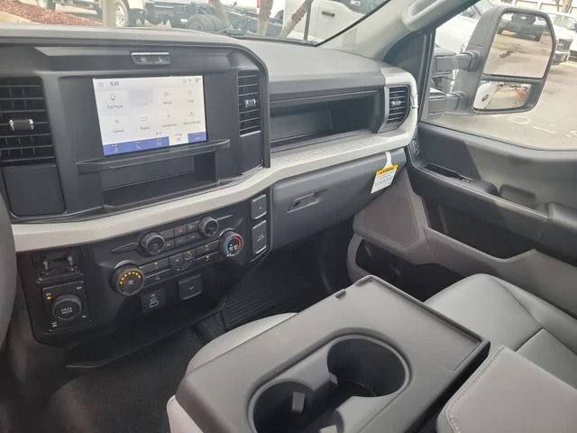 New 2026 Oxford White Ford XL image 17