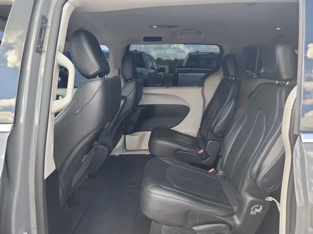 Used 2021 White Chrysler Touring L image 12
