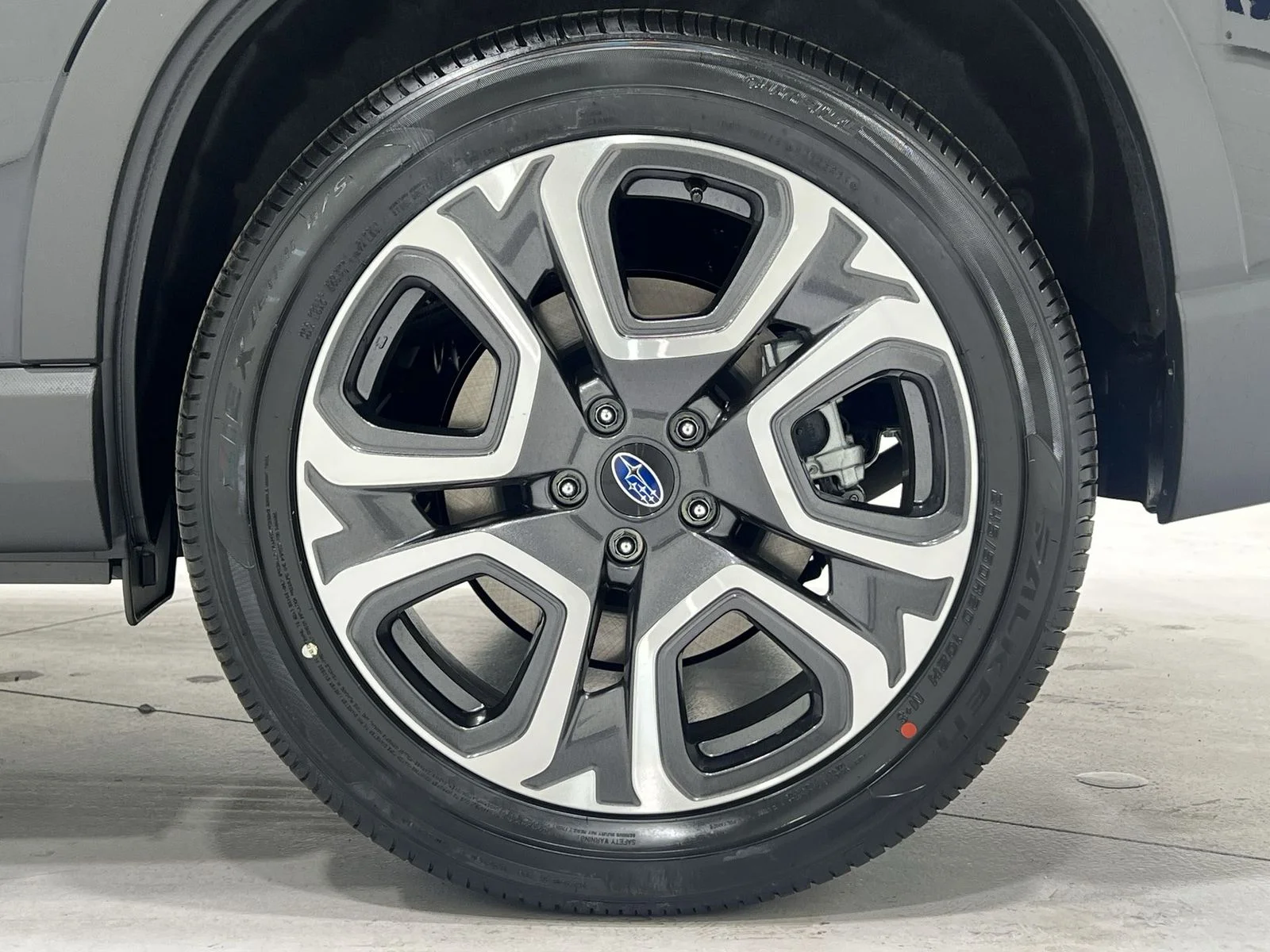 New 2026 CRYSTAL BLACK SILICA Subaru Touring image 10