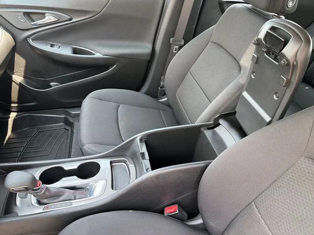 Used 2021 Red Chevrolet RS image 22