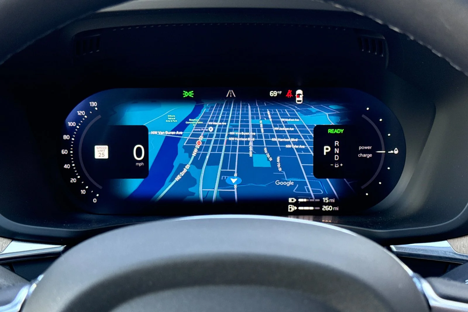 New 2026 ONYX BLACK Volvo Ultra image 22
