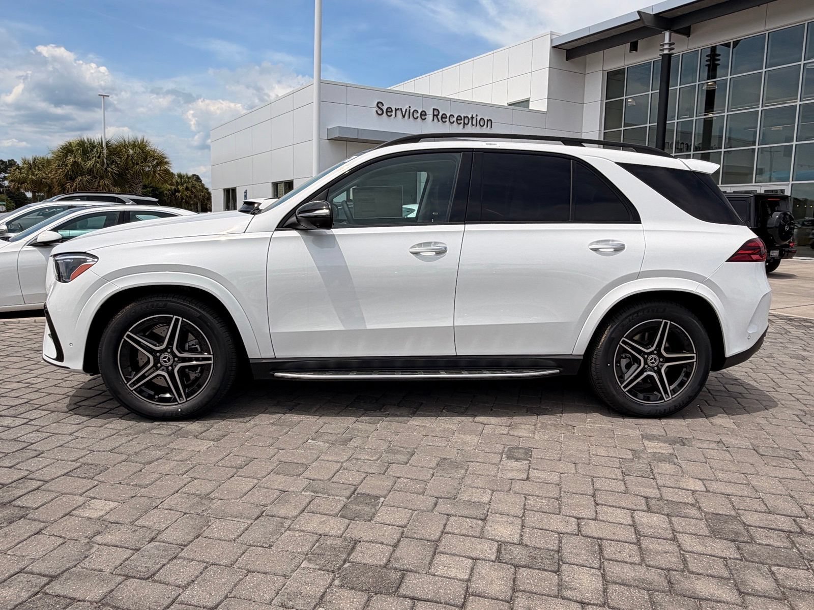 New 2026 MANUFAKTUR Moonlight Mercedes-Benz GLE 350 image 39
