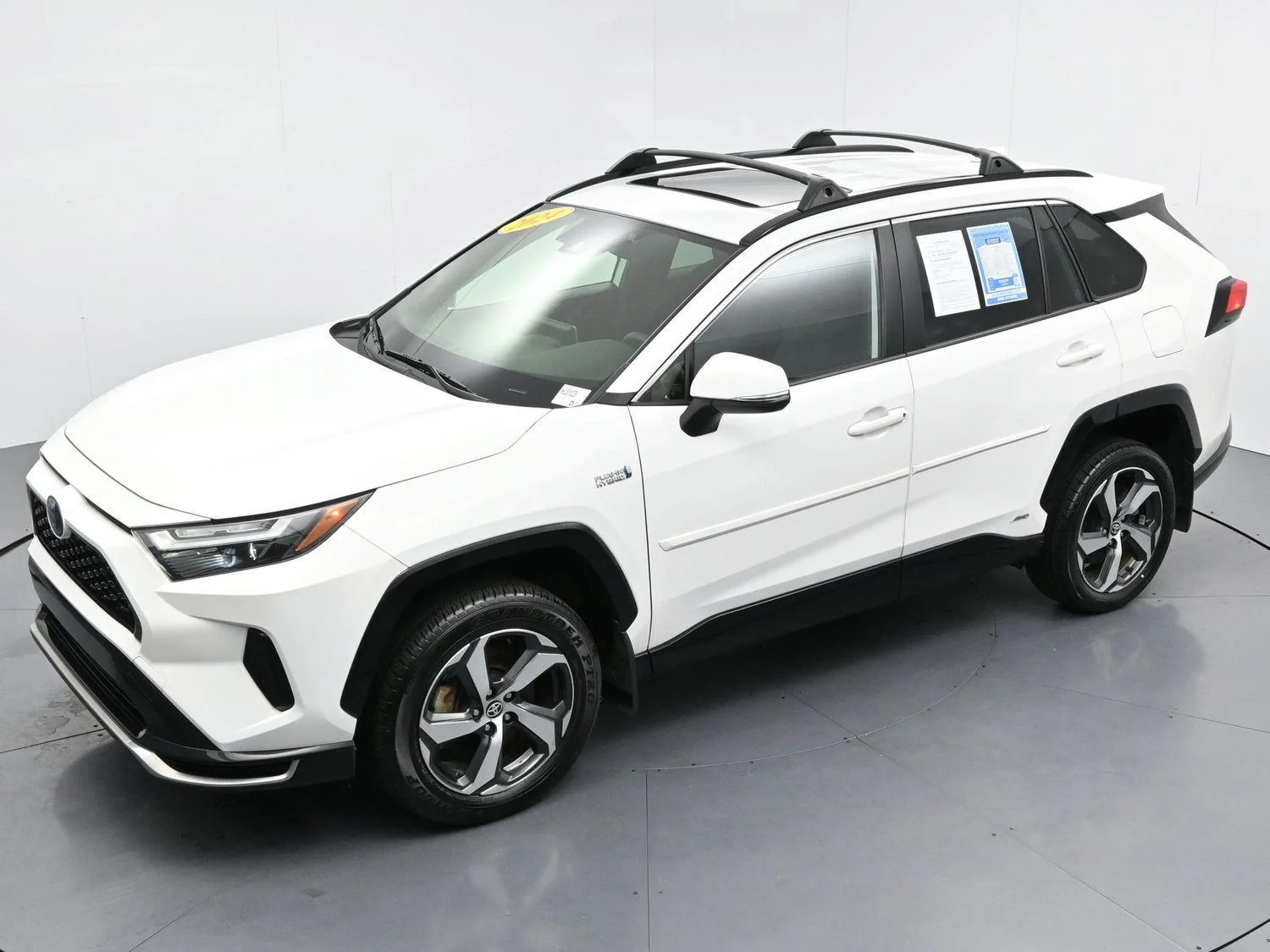 Used 2024 Ice Cap Toyota SE image 39