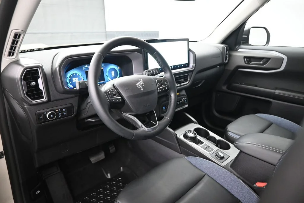 Certified Used 2025 Beige Ford Outer Banks image 18