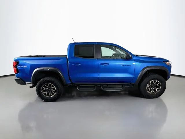 Used 2024 Blue Chevrolet ZR2 image 9