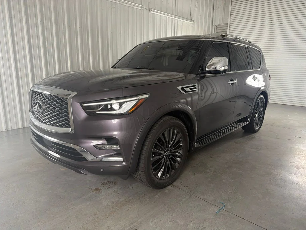 2023 INFINITI QX80 Sensory's photo