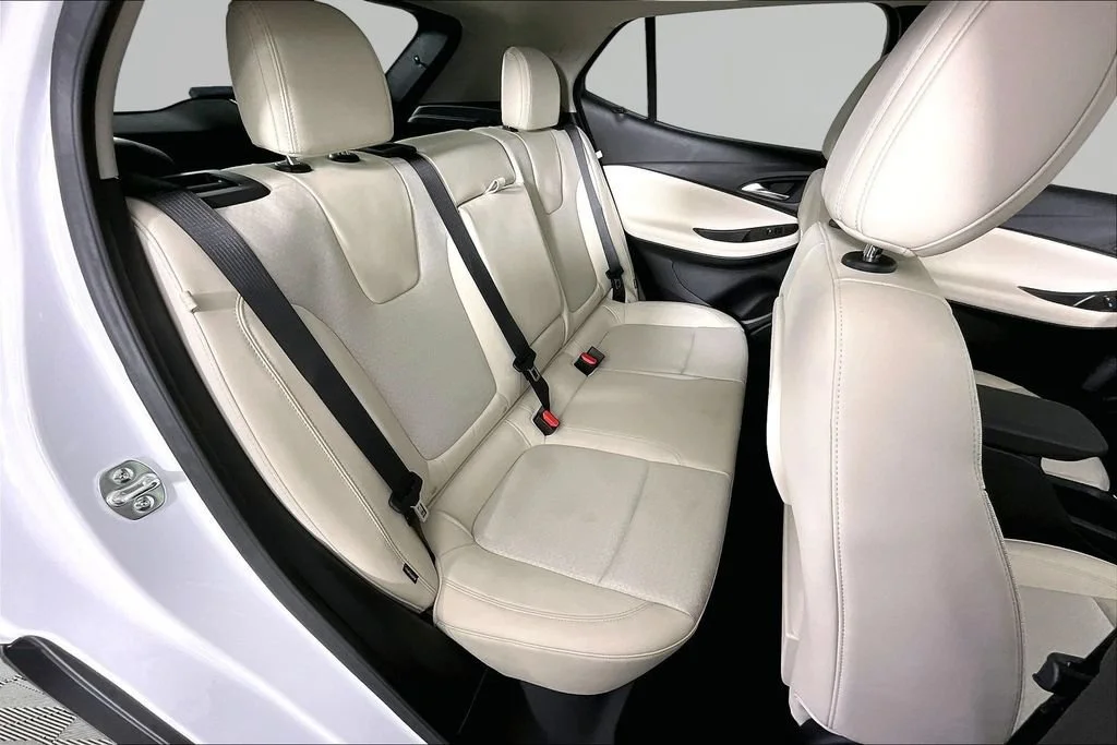 New 2026 Summit White Buick Preferred image 10