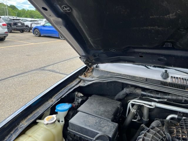 Used 2020 Blue Nissan SV image 18