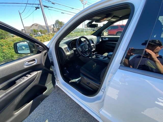 Used 2020 White Dodge SXT Plus image 39