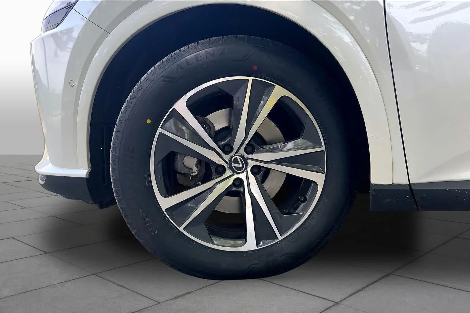 Used 2023 Eminent White Pearl Lexus Premium Plus image 10