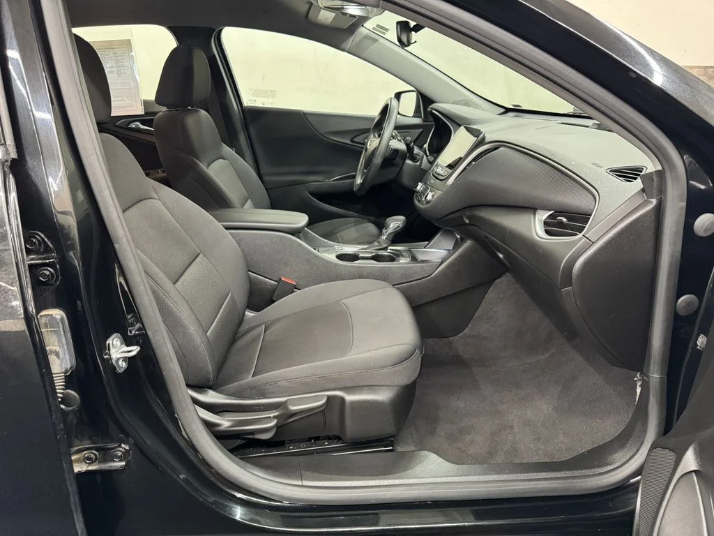 Used 2023 Black Chevrolet LT image 28