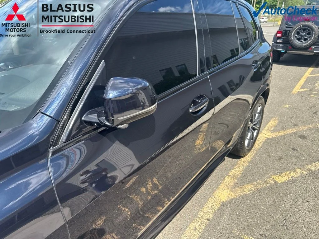 Used 2020 Black BMW xDrive40i image 29