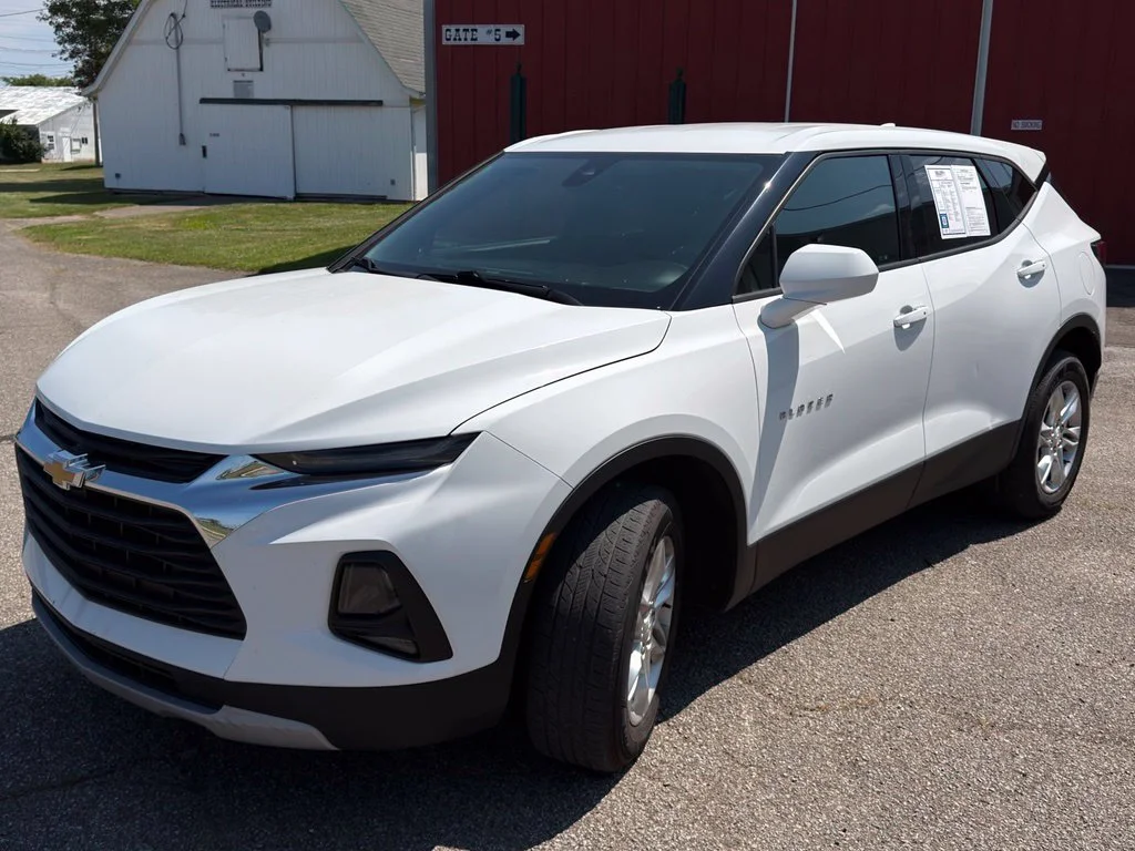 Used 2021 White Chevrolet LT image 22