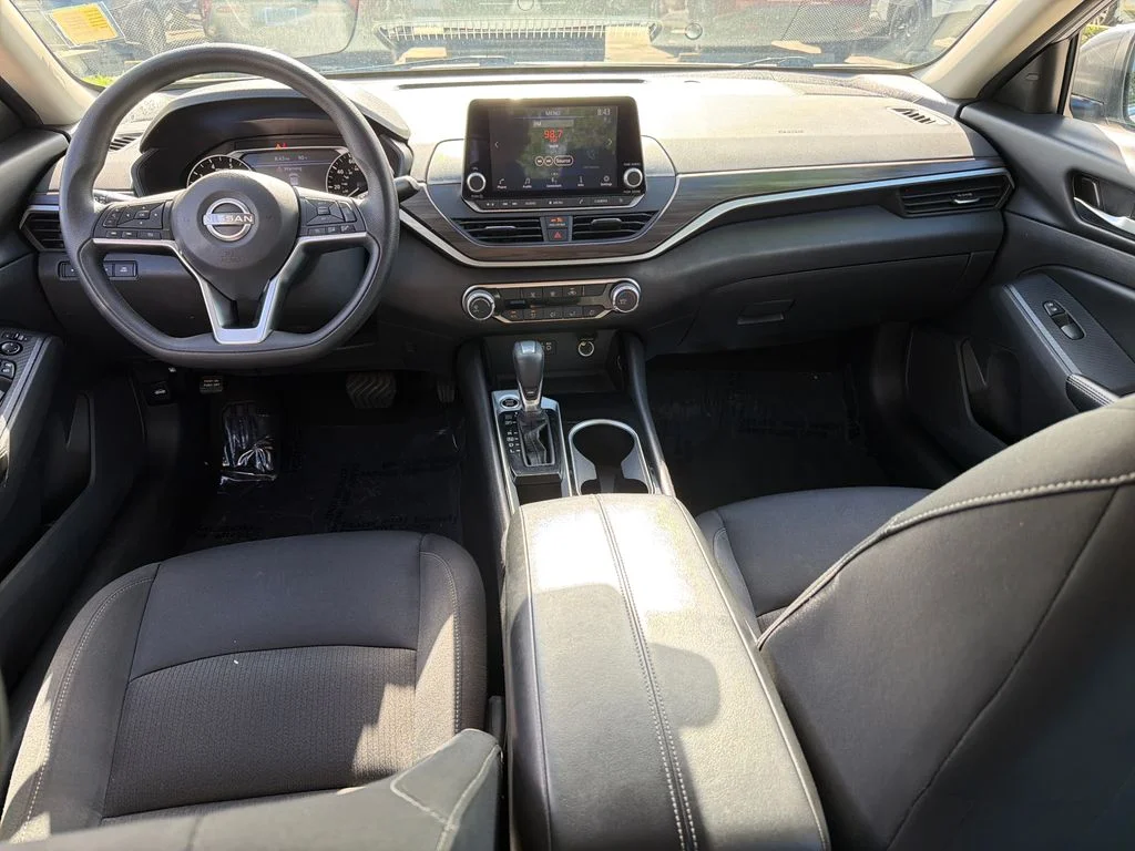 2024 Nissan Altima SV - Photo 14