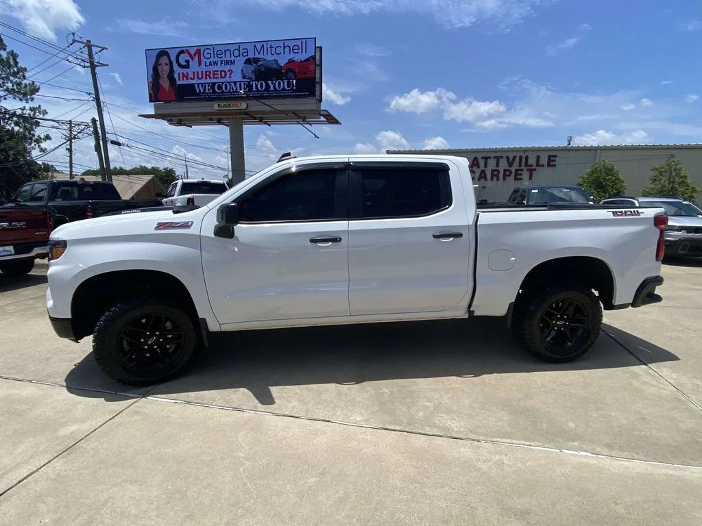 Used 2024 White Chevrolet Custom Trail Boss image 39