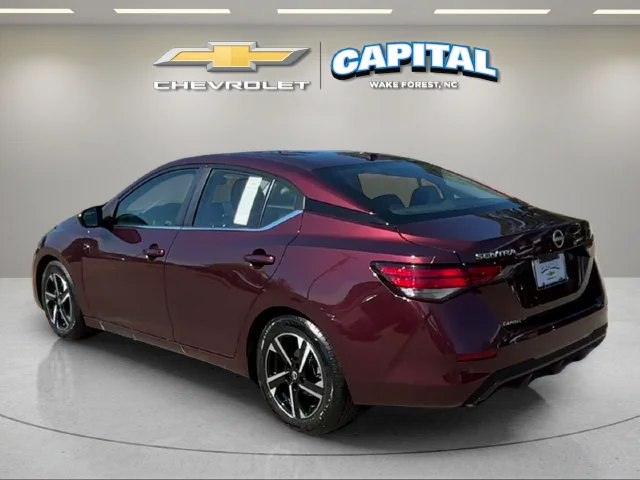 Used 2025  Nissan SV image 3