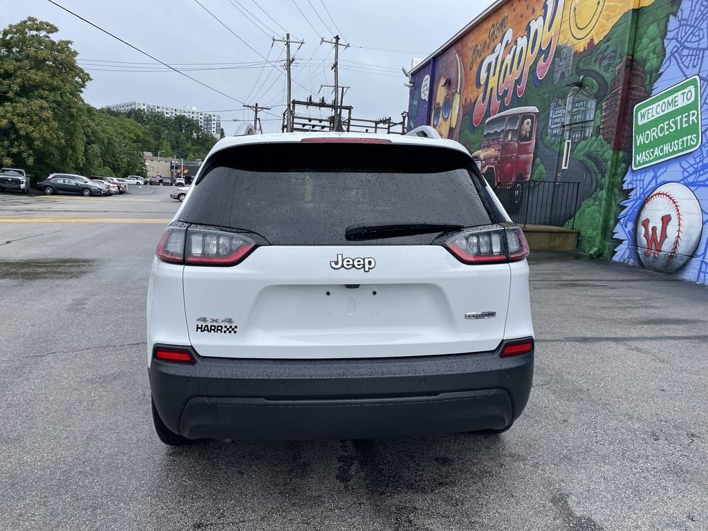Certified Used 2019 White Jeep Latitude Plus image 4