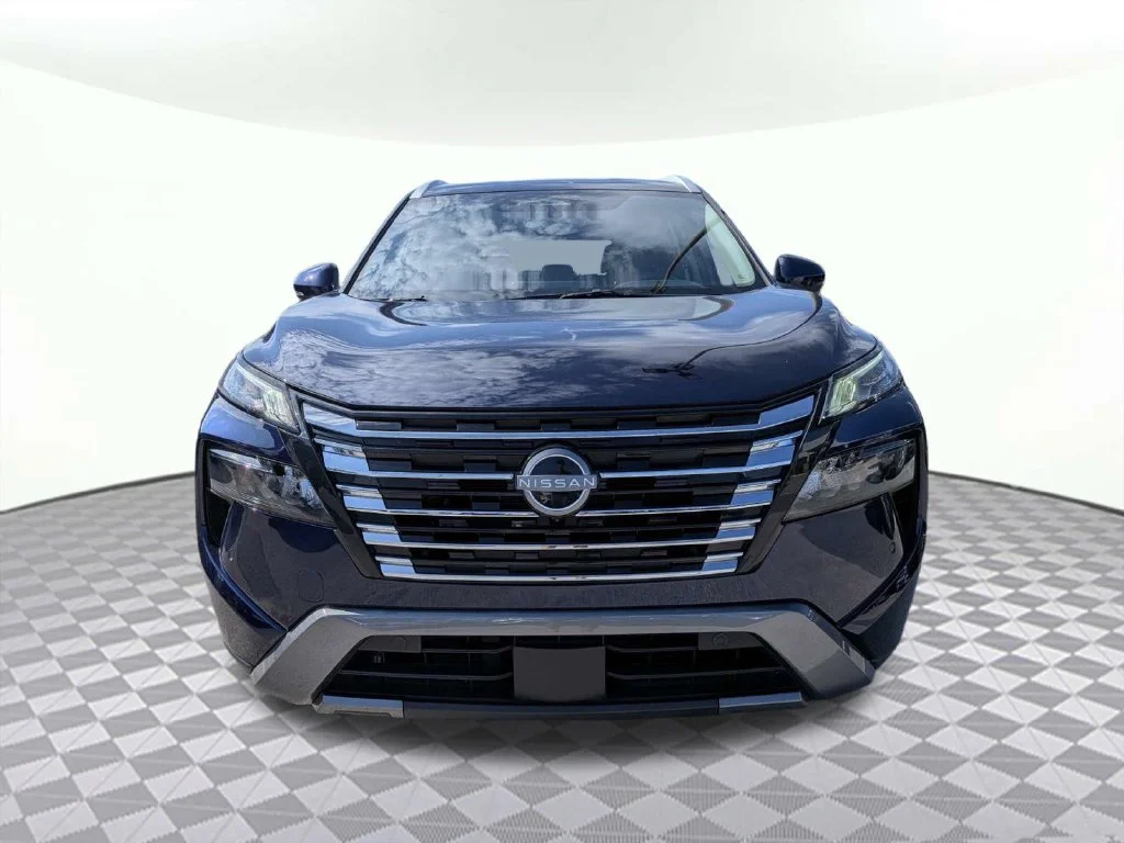 Used 2026 Blue Nissan SL image 8