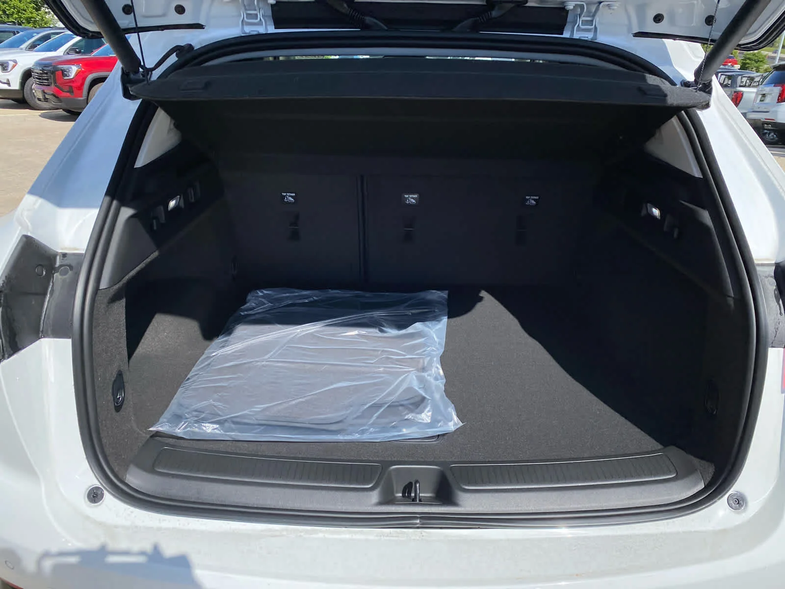 New 2026 Summit White Buick Sport Touring image 23