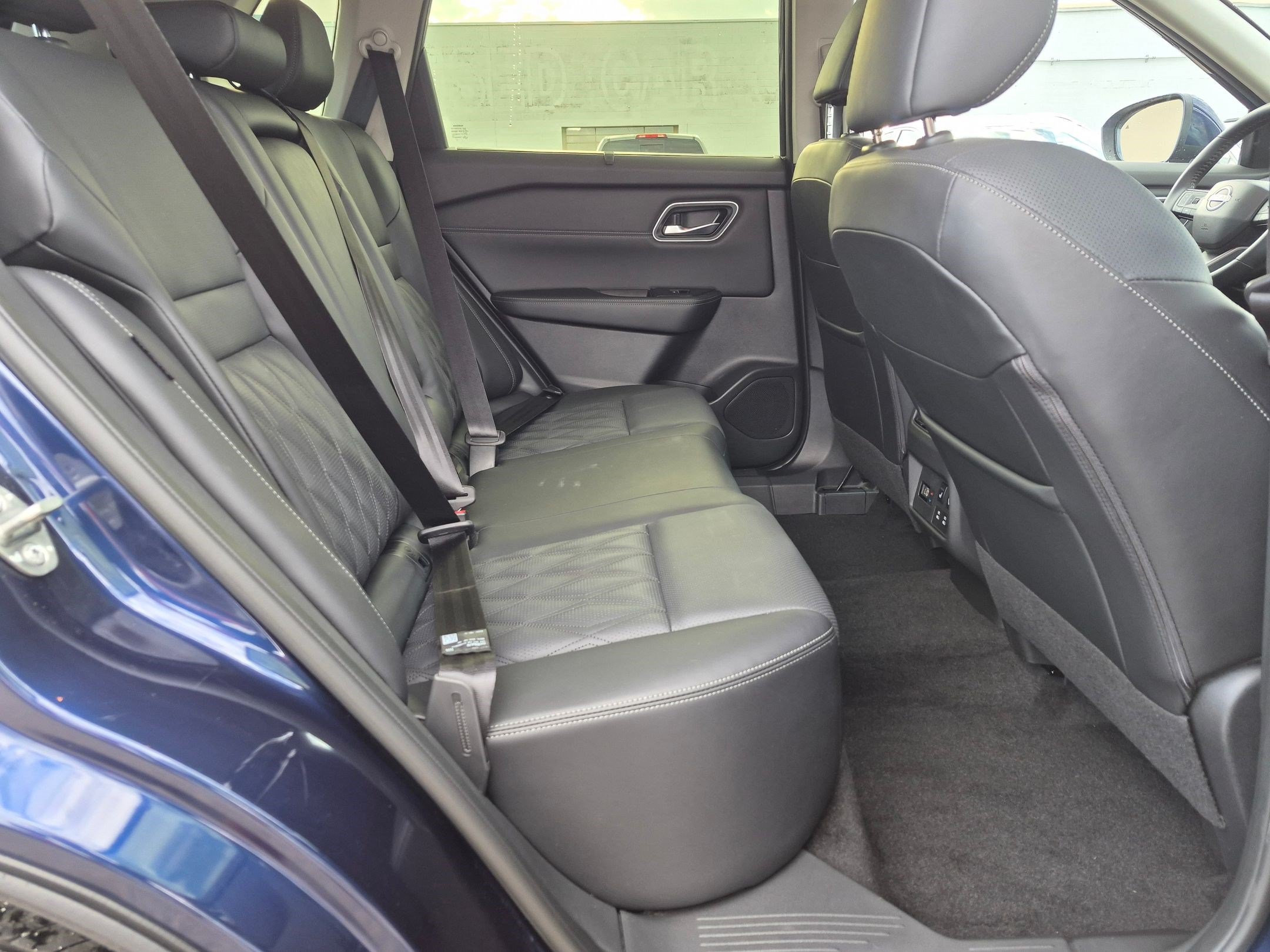 Used 2026 Deep Ocean Blue Pearl Nissan Platinum image 29