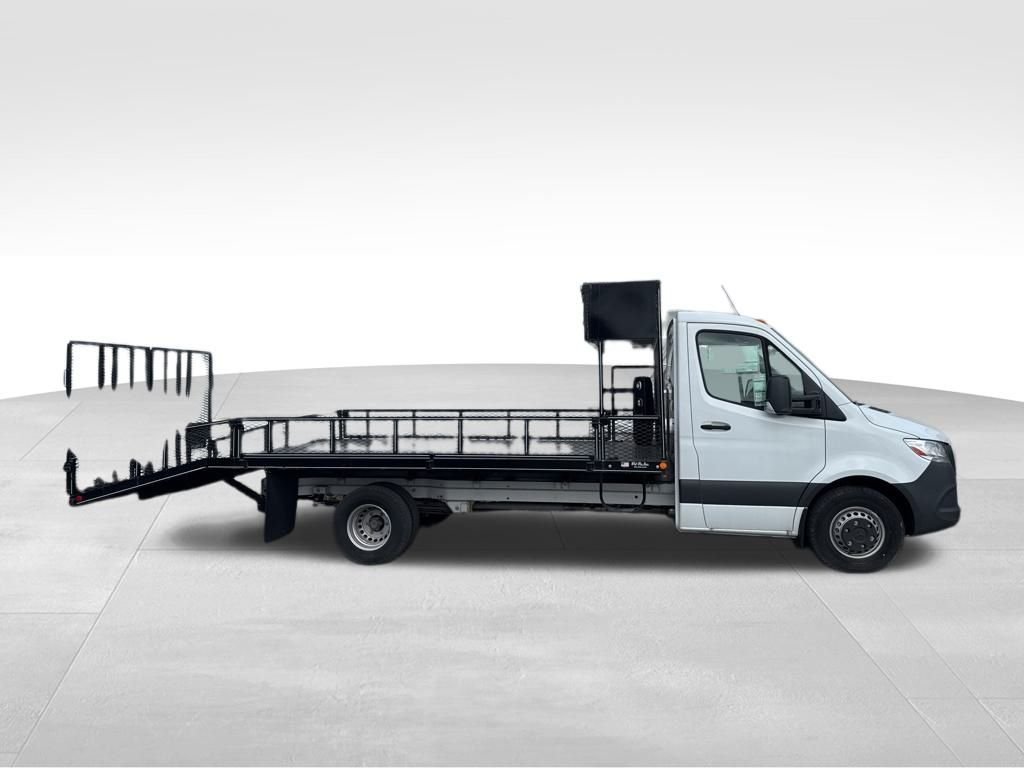 Used 2023 White Mercedes-Benz Standard Roof image 7