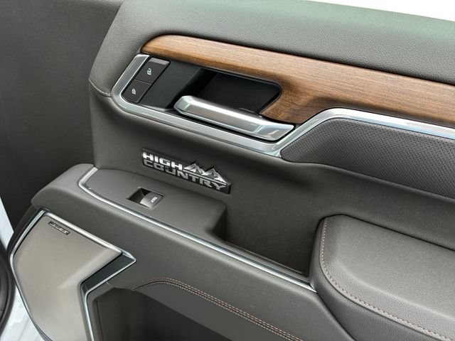 2026 Chevrolet Silverado 1500 High Country - Photo 14