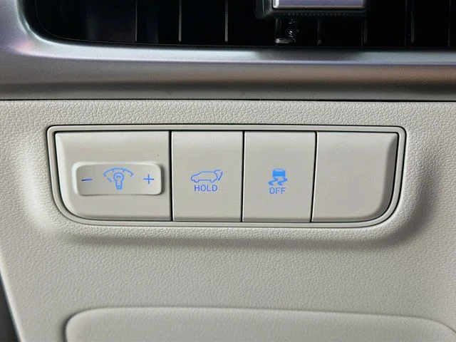 New 2026 White Hyundai SEL image 19