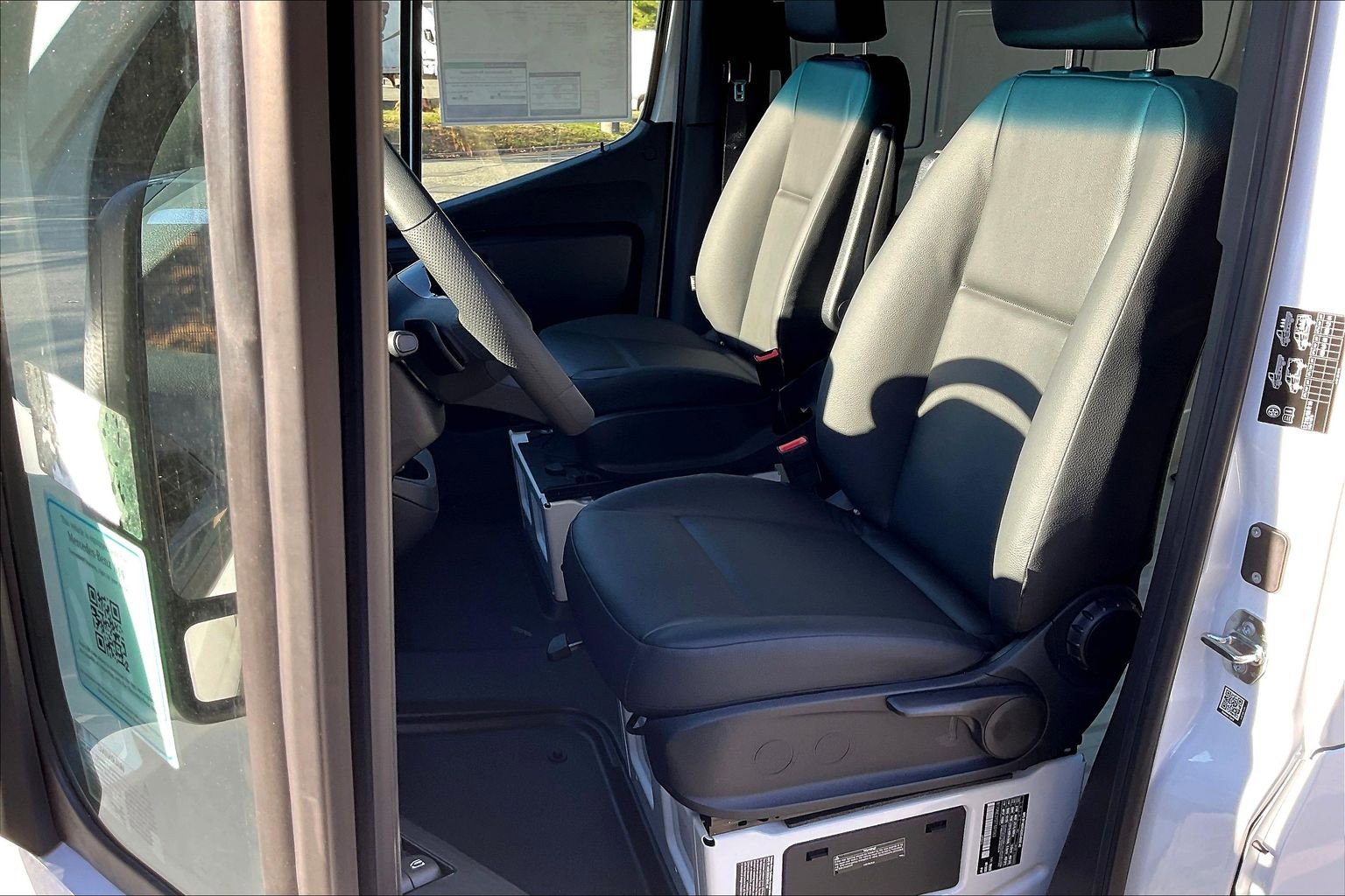 New 2026 Arctic White Mercedes-Benz Cargo Van 170 WB image 21