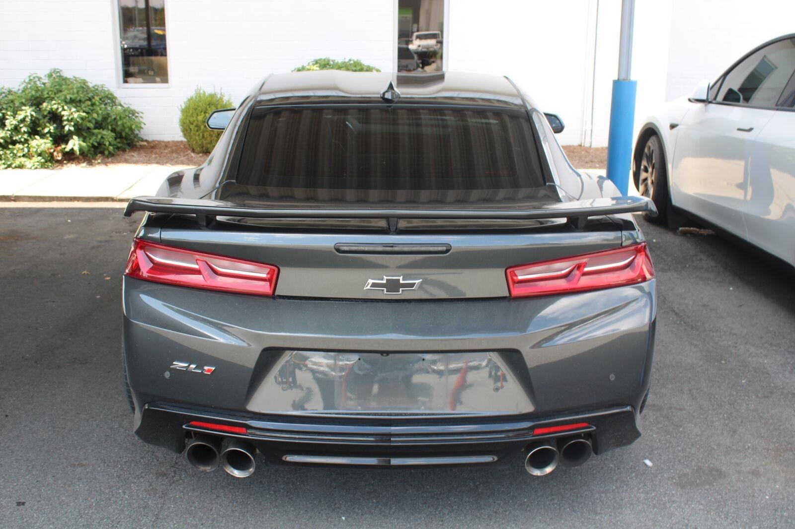 Used 2018 Nightfall Gray Metallic Chevrolet ZL1 image 5