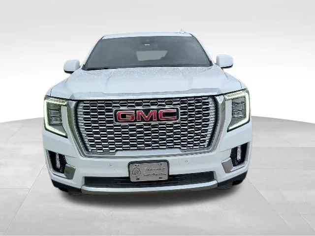 Used 2023 White GMC Denali image 11