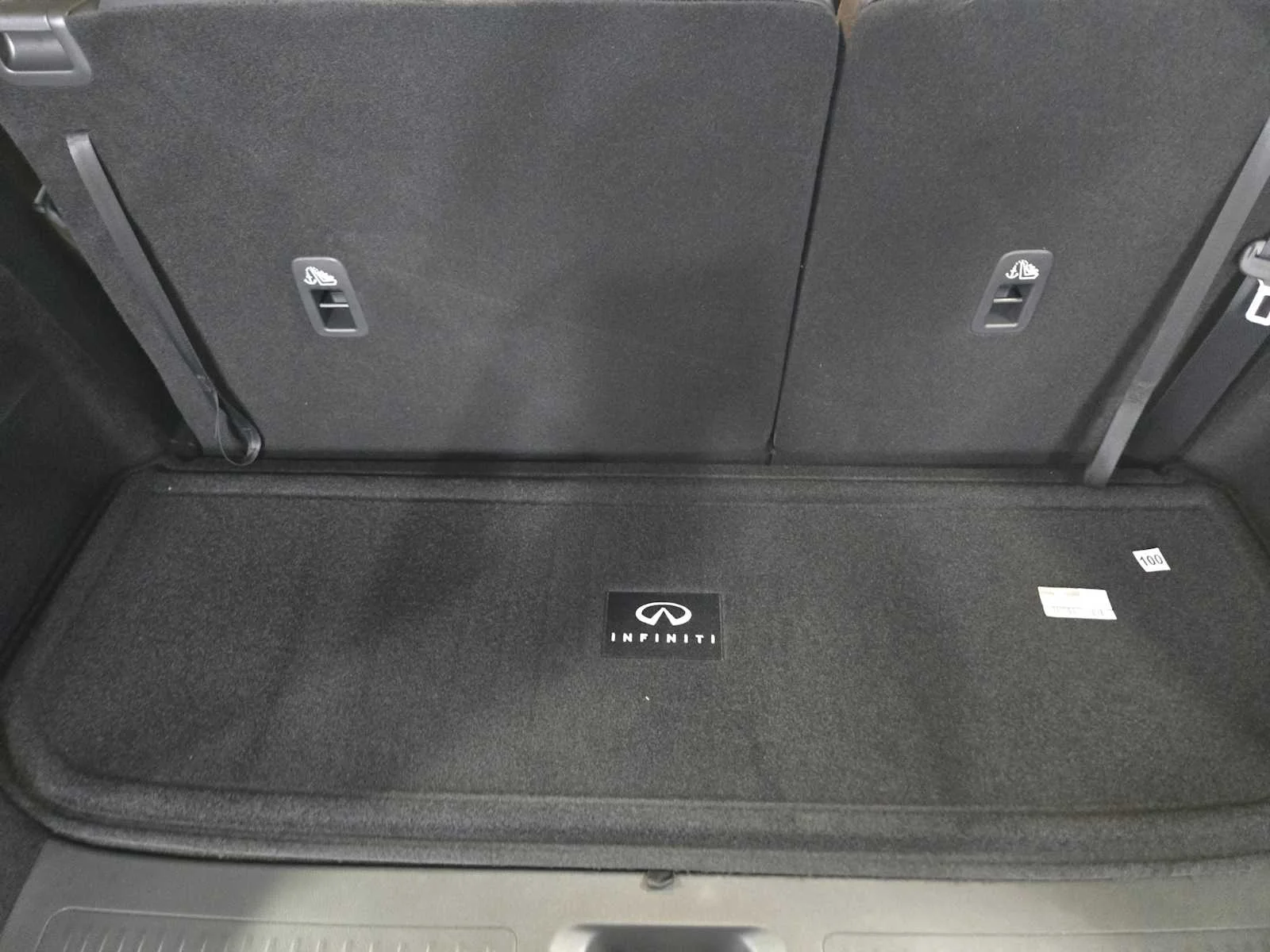 New 2027 MINERAL BLACK INFINITI LUXE image 22