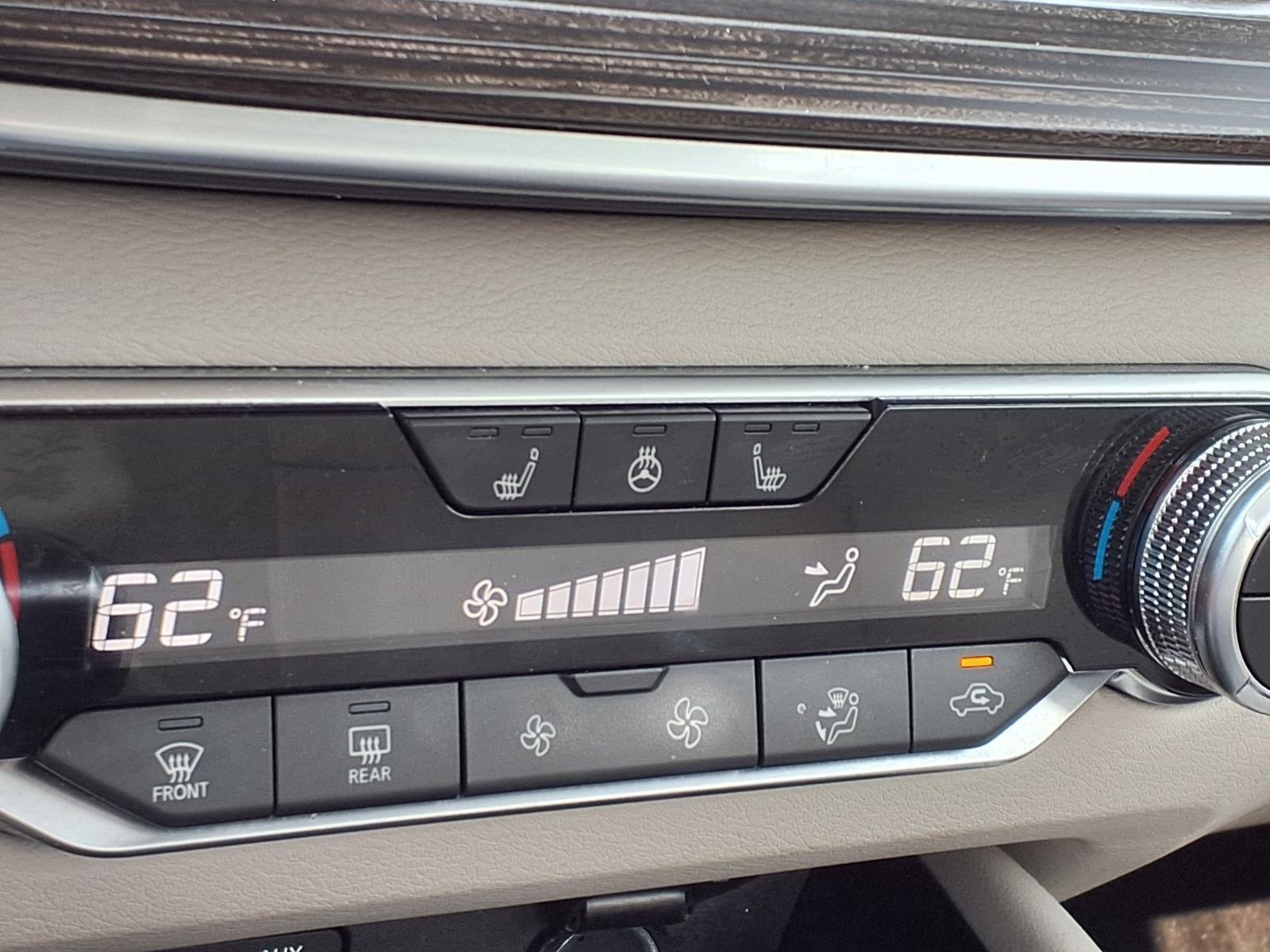 Used 2020 Pearl White Tricoat Nissan 2.0 Platinum image 5