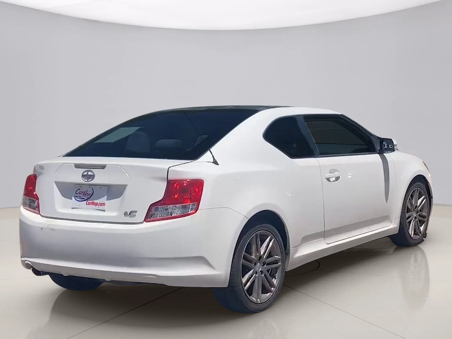 Used 2012 White Toyota COUPE image 5