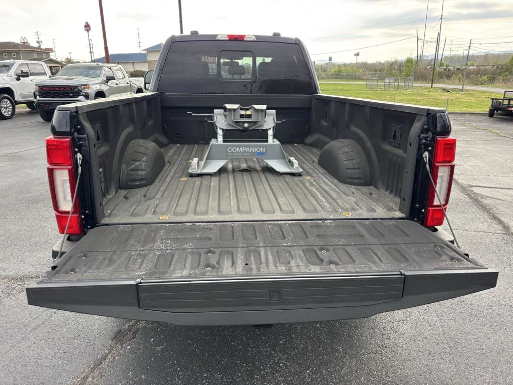 Used 2021 Blue Ford Lariat image 10