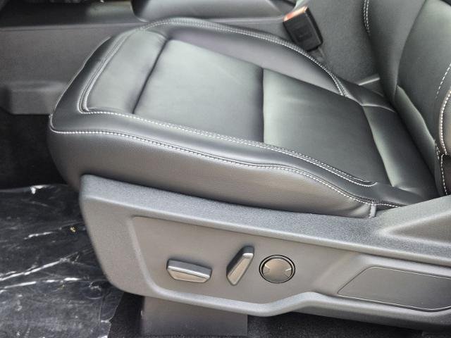 New 2026 Avalanche Gray Ford Outer Banks® image 36