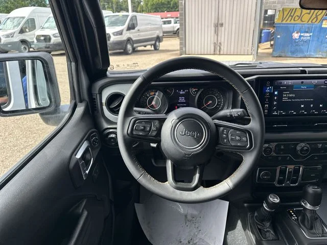 Used 2024 Silver Jeep Sport S image 13