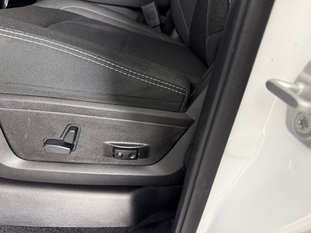 Used 2026 White Ram Big Horn image 26