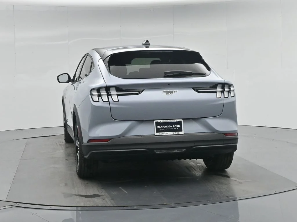 New 2026 Gray Ford Select image 83