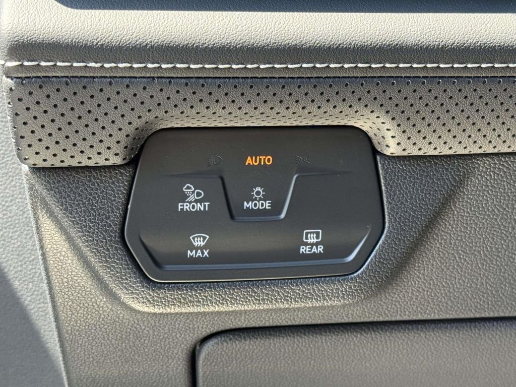 2026 Volkswagen Atlas SE w/Tech - Photo 26