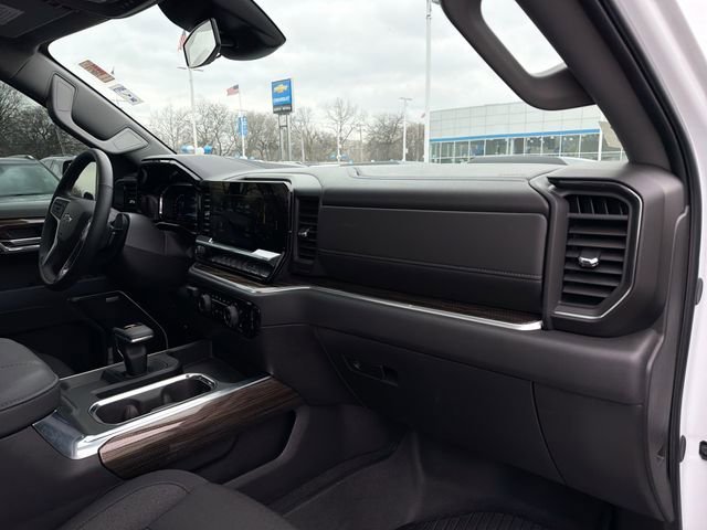 2025 CHEVROLET SILVERADO - Image 28